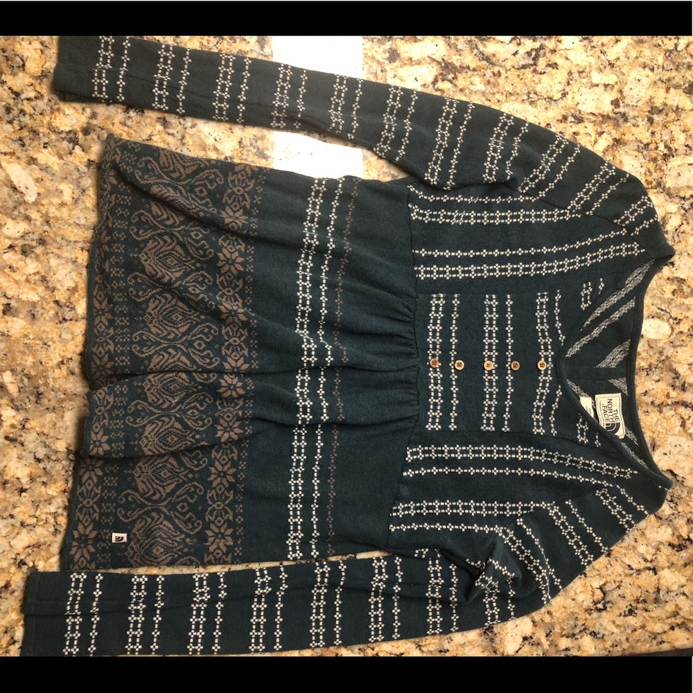 North face sweater